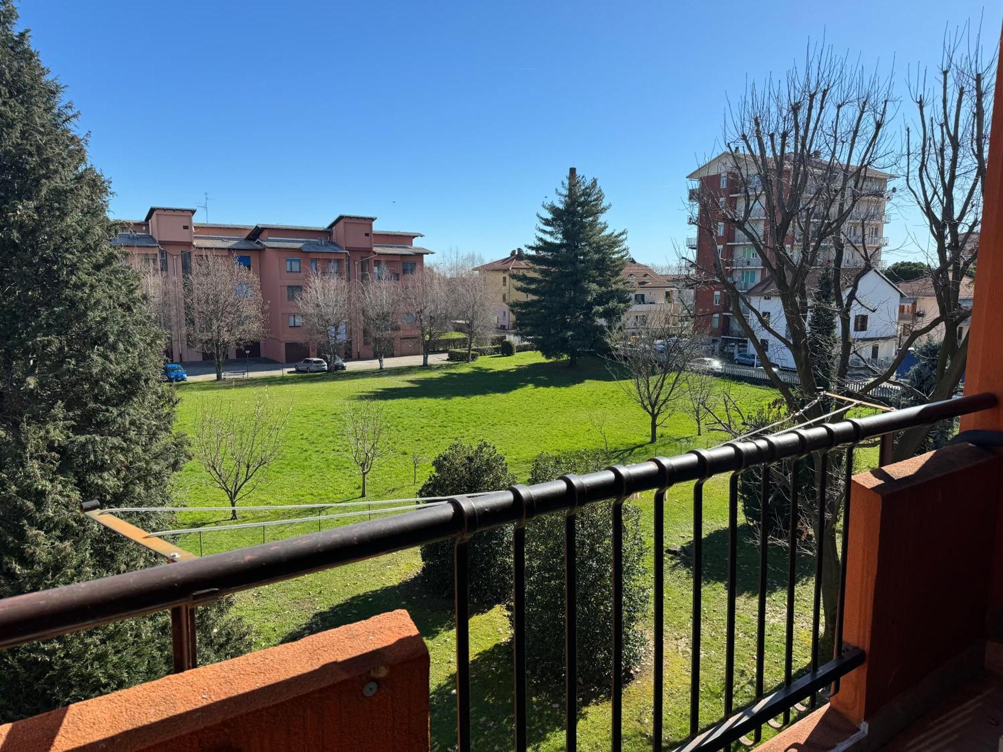 Gius' Apartment Elegante Vicino Ospedale Biella Gaglianico Exterior photo
